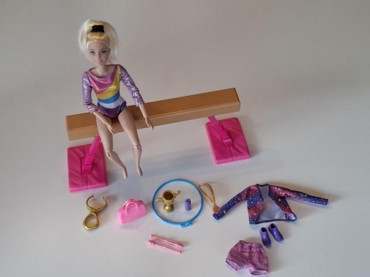 Barbie gymnastique coffret, Enfants & Bébés, Jouets | Figurines, Neuf, Enlèvement ou Envoi