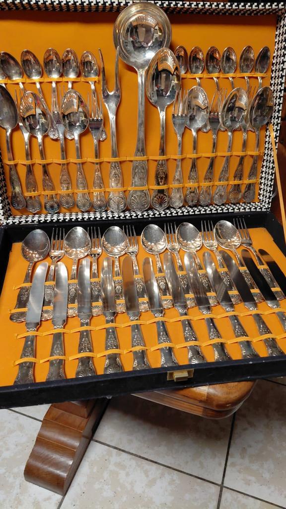Service de couverts en argent avec coffret complet, Hobby en Vrije tijd, Picknickmanden, Zo goed als nieuw, Ophalen of Verzenden