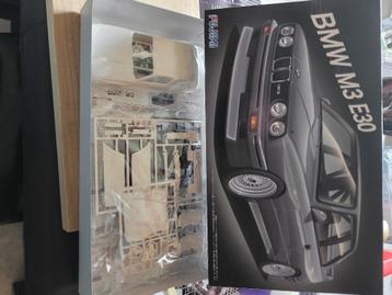 BMW E-30  M3 FUJIMI 1/24, Hobby en Vrije tijd, Fujimi, Auto, Groter dan 1:32, Nieuw