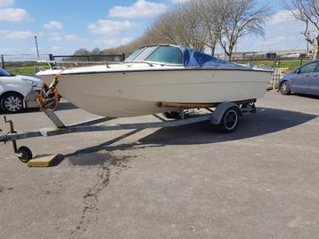 À vendre, courir ou démolir, bateau avec remorque, complet,, Divers, Enlèvement, Utilisé