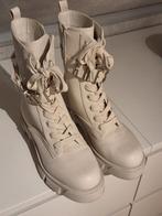 Dameslaarsjes Guess
Maat 38
Nieuw, Kleding | Dames, Schoenen, Ophalen