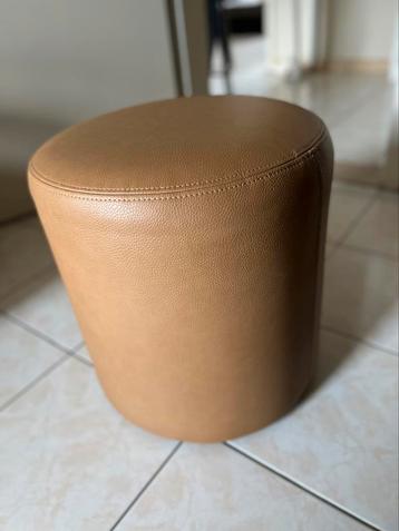 Pouf en cuir