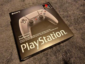 Sony PlayStation 5 30th Anniversary DualSense Controller beschikbaar voor biedingen