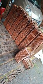 Dakpannen en treinbils GRATIS goede staat, Doe-het-zelf en Bouw, Ophalen, Gebruikt, Dakpannen