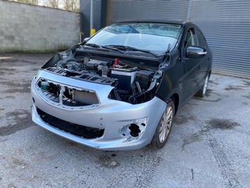 Mitsubishi attrage €2500 !!