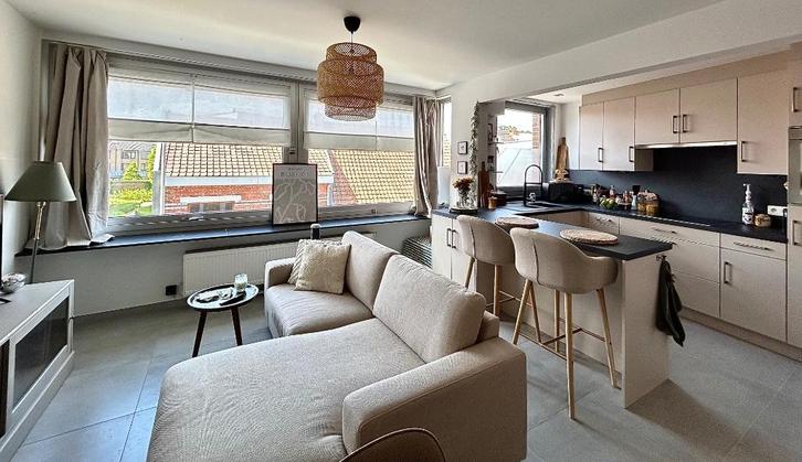 Appartement te koop in Sint-Niklaas, Immo, Huizen en Appartementen te koop, Provincie Oost-Vlaanderen, tot 200 m², Appartement