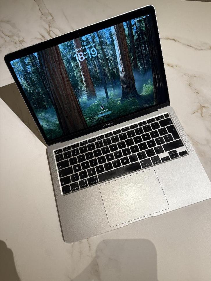 MacBook Air (Retina, 13-inch, 2020), Computers en Software, Apple Macbooks, Gebruikt, MacBook, 13 inch, Minder dan 2 Ghz, 256 GB
