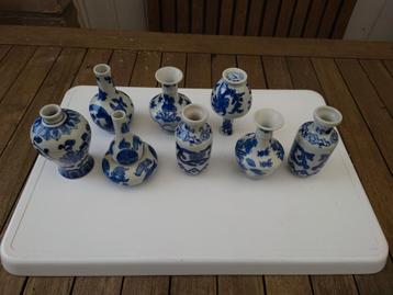 Minivaasjes keramiek  beschikbaar voor biedingen