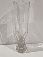 Vaas in mondgeblazen glas , 725 gram zwaar , naar steuben of, Antiek en Kunst, Ophalen of Verzenden