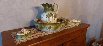 Villeroy & Boch antieke wastafelset compleet. beschikbaar voor biedingen