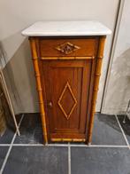 Table de chevet en faux bambou, Enlèvement