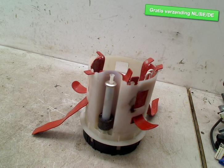 ADBLUE POMP Audi A4 Avant (B8) (8K0131969B), Auto-onderdelen, Uitlaatsystemen, Audi, Gebruikt