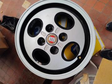 retro velgen fiat beschikbaar voor biedingen