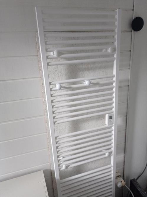 Sèche serviette Atlantic Doris 1000w neuf, Doe-het-zelf en Bouw, Verwarming en Radiatoren, Nieuw, Radiator, 800 watt of meer, Ophalen