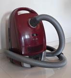 Miele stofzuiger 2000 W, Elektronische apparatuur, Stofzuigers, Ophalen of Verzenden, Zo goed als nieuw, Stofzuiger