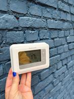 Honeywell T4M digitale thermostaat, Doe-het-zelf en Bouw, Thermostaten, Ophalen, Zo goed als nieuw