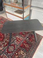 Table salon, Gebruikt
