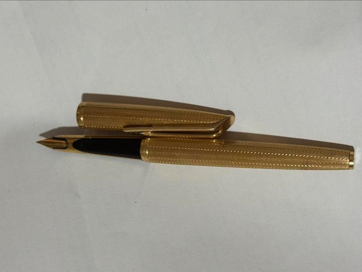 Stylo plume Waterman en or 18 carats XXème siècle., Verzamelen, Pennenverzamelingen, Zo goed als nieuw, Vulpen, Waterman, Ophalen of Verzenden