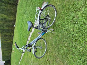 Damesfiets  beschikbaar voor biedingen