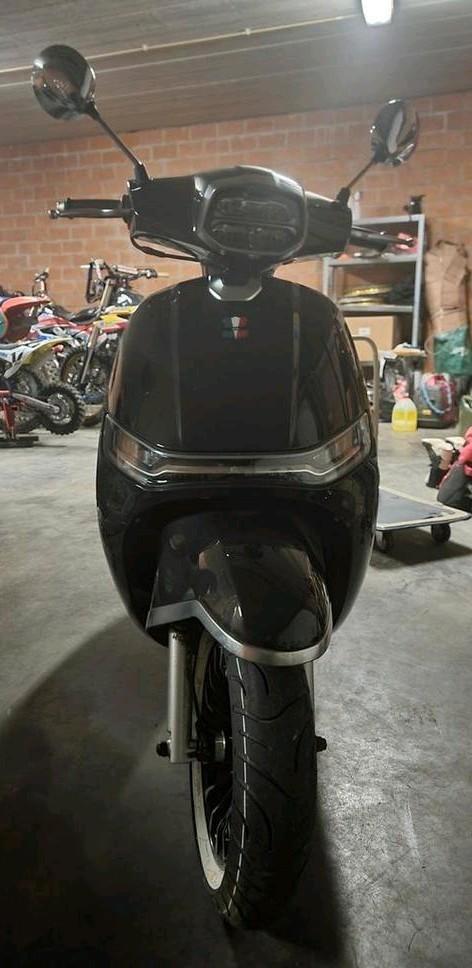 Scooter A- klasse Te koop, Fietsen en Brommers, Snorfietsen en Snorscooters, Zo goed als nieuw, Ophalen