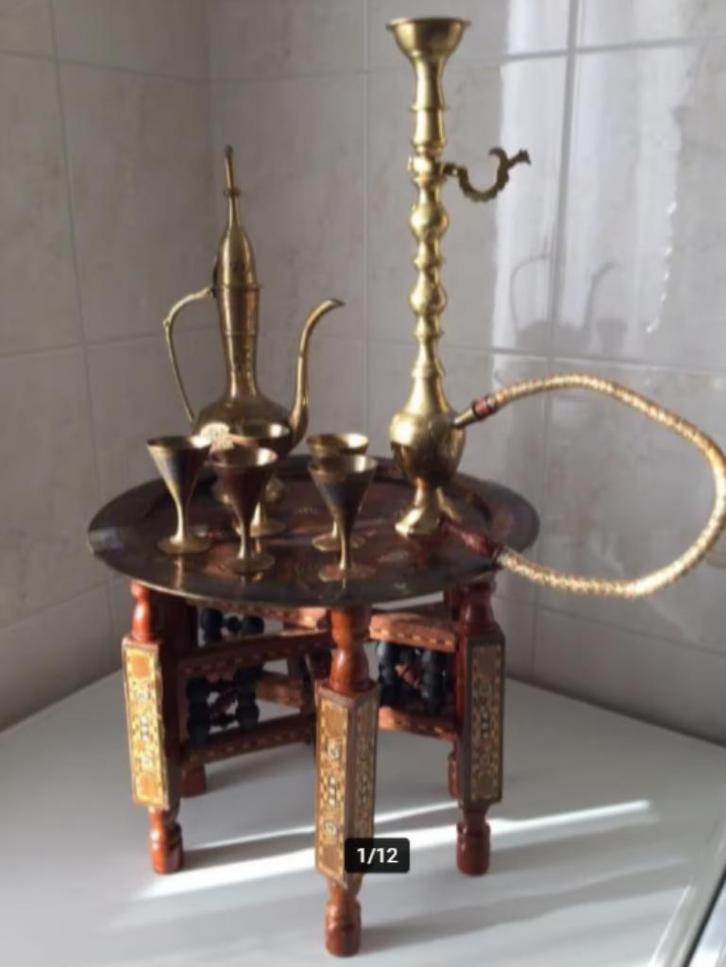 Houten theetafeltje (opplooibaar) met toebehoren, Antiek en Kunst, Antiek | Overige Antiek, Ophalen of Verzenden