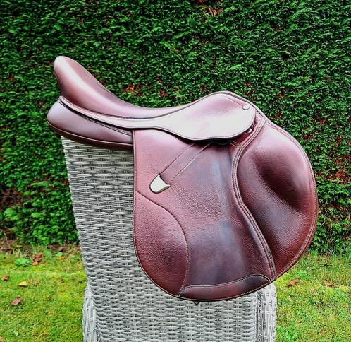 Bates Elevation Deep Seat Plus springzadel te koop, Dieren en Toebehoren, Paarden en Pony's | Zadels, Gebruikt, Springen, Ophalen