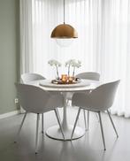 Table ronde design 120cm + 4 fauteuil design.  Alterego, Maison & Meubles, Enlèvement ou Envoi, Comme neuf, Blanc