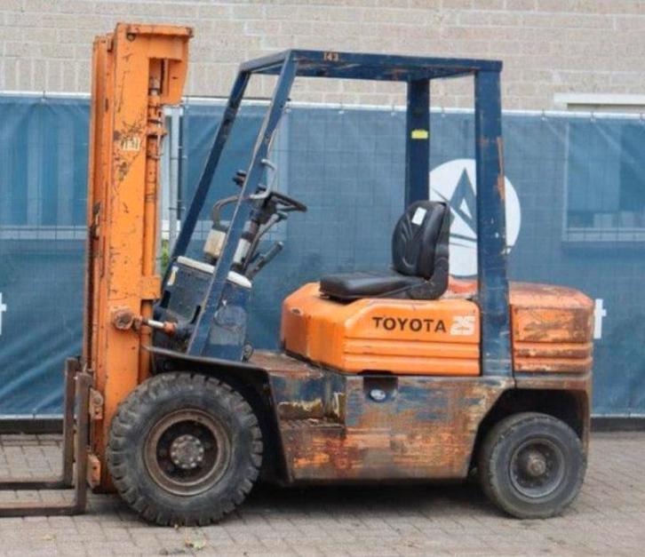 Gevraagd heftuck gebruikte, Zakelijke goederen, Machines en Bouw | Heftrucks en Intern transport, Heftruck, Diesel, Ophalen