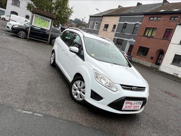 Ford Grand C-Max 1.6 TDCi 5 places 2013 année 0032478767323 disponible aux enchères