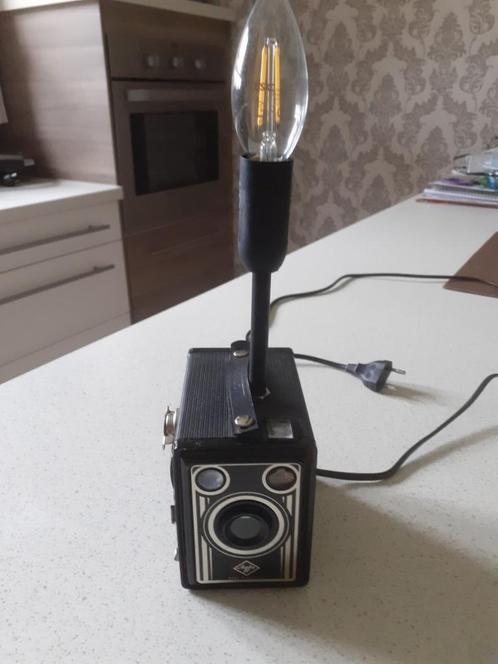Design lamp van een antiek fototoestel., Huis en Inrichting, Lampen | Tafellampen, Gebruikt, Ophalen of Verzenden