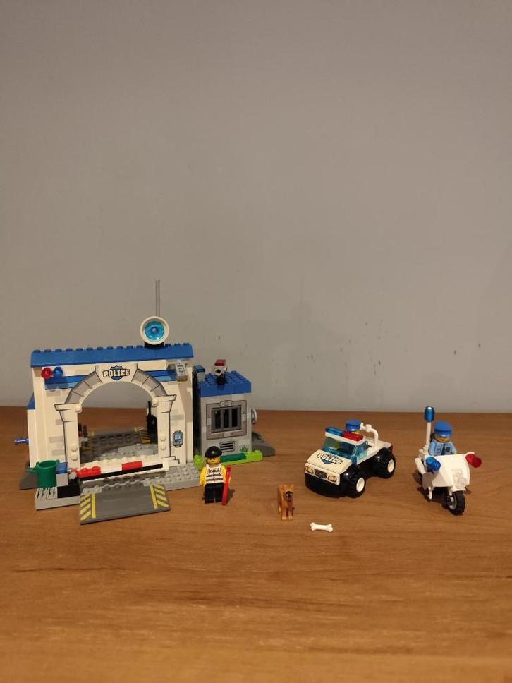 Lego 10675 - Police - The Big Escape  Lego Junior, Kinderen en Baby's, Speelgoed | Duplo en Lego, Gebruikt, Lego, Complete set