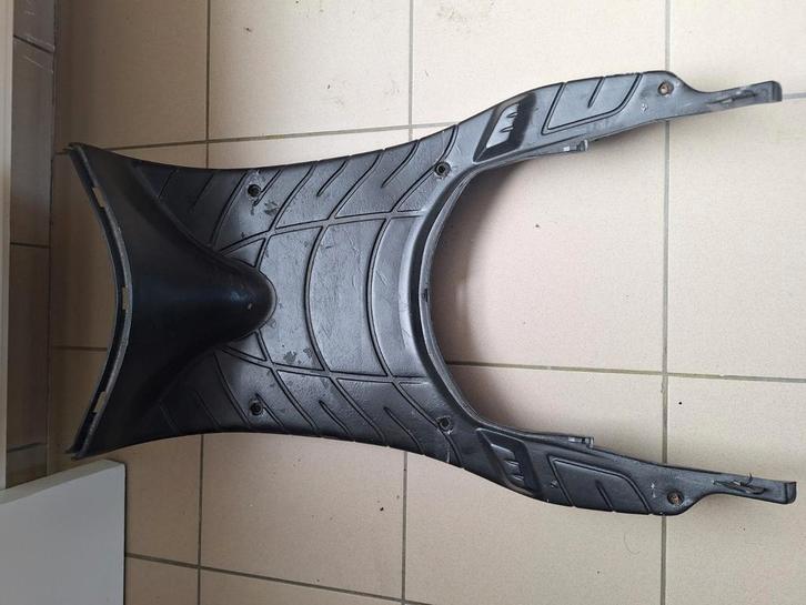 Voet kap piaggio zip 50cc scooter, Fietsen en Brommers, Brommeronderdelen | Algemeen, Carburateur, Ophalen of Verzenden