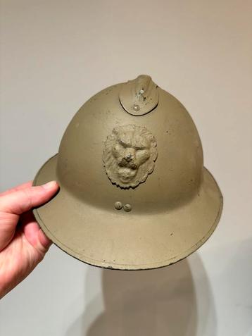 Wo2 Belgische helm beschikbaar voor biedingen