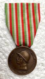 Medaille, Italië 1915-18 Italië-Oostenrijk Oorlogsmedaille, Ophalen of Verzenden, Landmacht, Lintje, Medaille of Wings