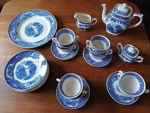 Service à thé pour 12 personnes de la marque CASTILLO, Antiquités & Art, Antiquités | Services (vaisselle) complet, Enlèvement