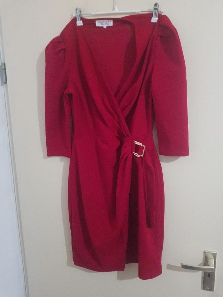 Lola & Liza jurk nieuw / Robe rouge neuve – maat/T38, Kleding | Dames, Jurken, Zo goed als nieuw, Maat 38/40 (M), Rood, Knielengte