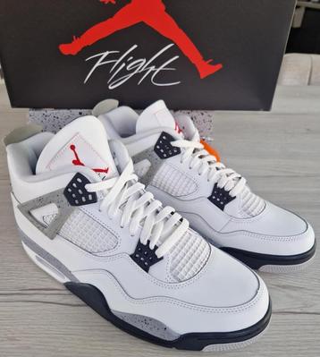 Air Jordan 4 Retro „White Cement” 2025 — Maat 46 — Nieuw beschikbaar voor biedingen