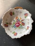 Schaal met bloemenmotief., Enlèvement ou Envoi