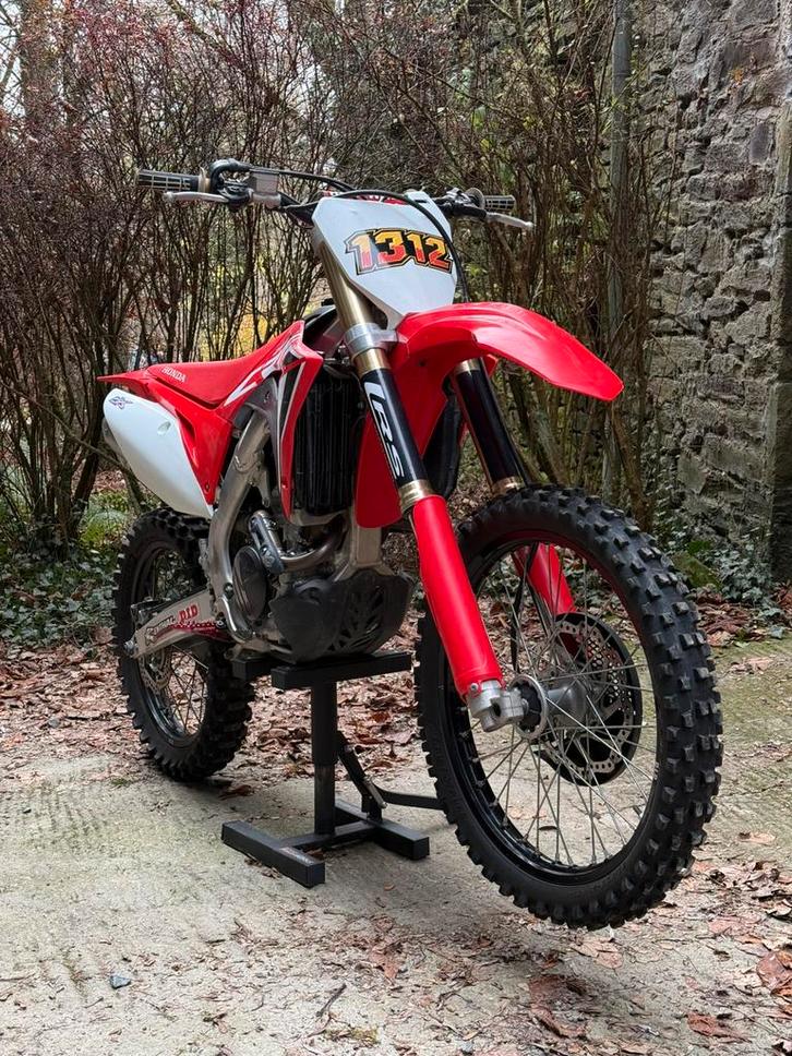 Honda CRF 250 2020, Fietsen en Brommers, Brommers | Crossbrommers, Zo goed als nieuw, Honda, Ophalen