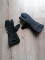 Duik handschoenen, Ophalen