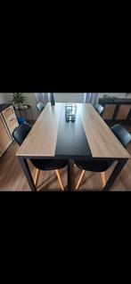 Tafel plus 4 stoelen, Ophalen, Zo goed als nieuw