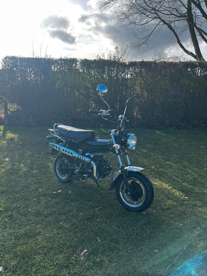 Zenhua dax, Fietsen en Brommers, Brommers | Overige merken, Zo goed als nieuw, Ophalen