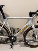 Atom 6, Fietsen en Brommers, Ophalen, Zo goed als nieuw