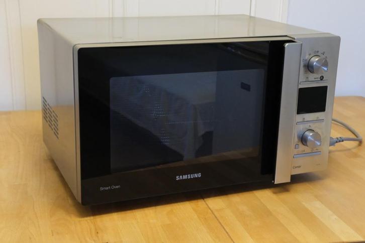 Multifunctionele magnetronoven (grill, ventilator), Elektronische apparatuur, Microgolfovens, Gebruikt, Tussenbouw, Microgolfoven