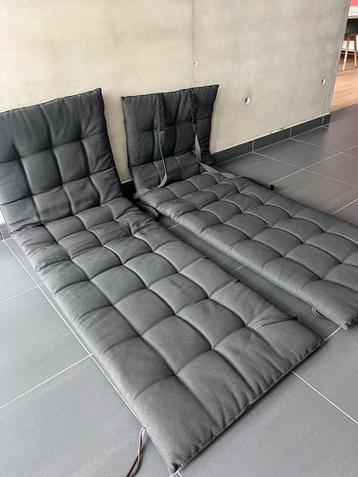 Zwarte tuinkussens voor ligbed van Ikea beschikbaar voor biedingen