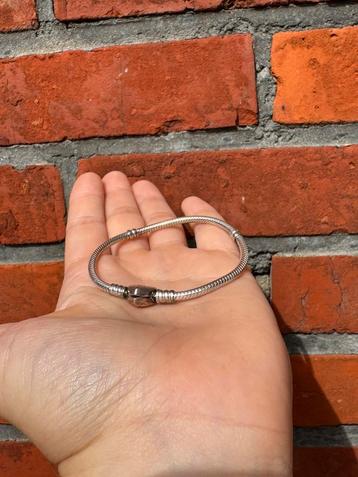 Pandora armbanden mt? beschikbaar voor biedingen