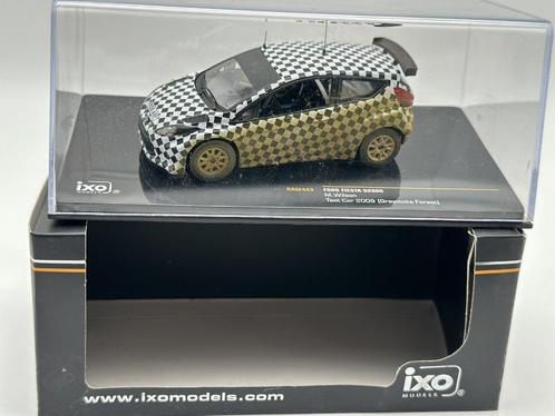 1:43 Ixo RAM443 Ford Fiesta S2000 2009 Test Greystoke Forest, Hobby & Loisirs créatifs, Voitures miniatures | 1:43, Comme neuf