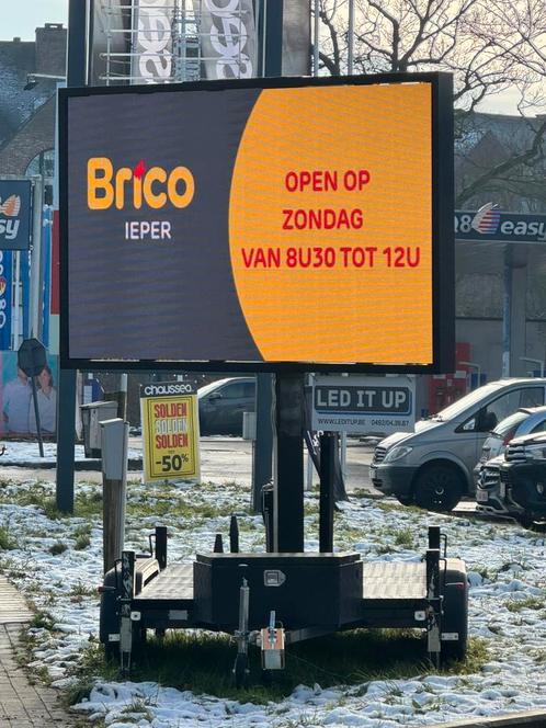Ledtrailer 4m2 P4.8, Audio, Tv en Foto, Projectieschermen, Zo goed als nieuw, Ophalen