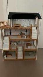 Houten poppenhuis Petite Amelie, Kinderen en Baby's, Speelgoed | Poppenhuizen, Ophalen, Zo goed als nieuw, Poppenhuis
