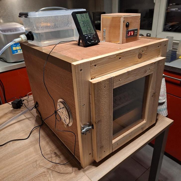 Volautomatische broedmachine, Animaux & Accessoires, Volatiles, Poule ou poulet, Sexe inconnu